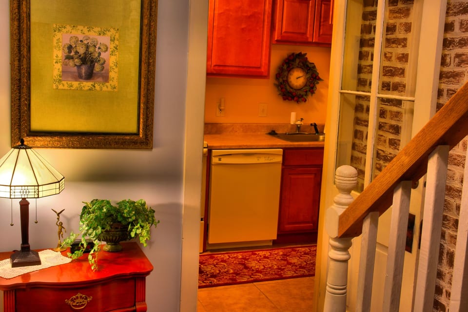Ford Queen, Single, Kitchen | Individually decorated, individually furnished, soundproofing