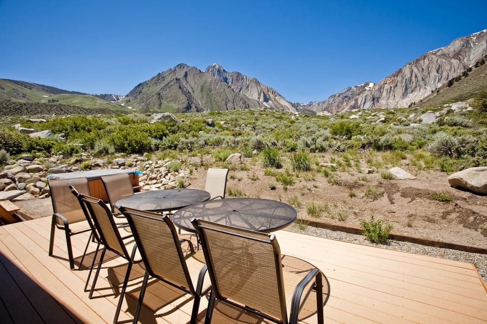Deluxe House (Laurel Ridge) | WiFi (free), individually furnished