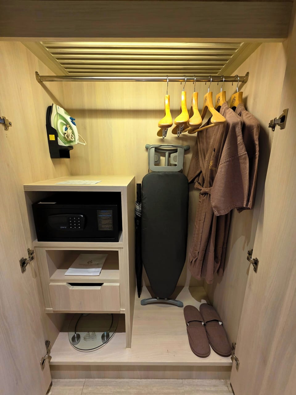 Deluxe Twin Room | Premium bedding, minibar, in-room safe, WiFi (free)