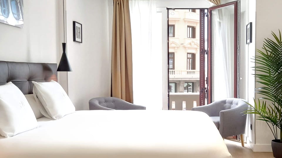 Junior Suite, Balcony | Street view