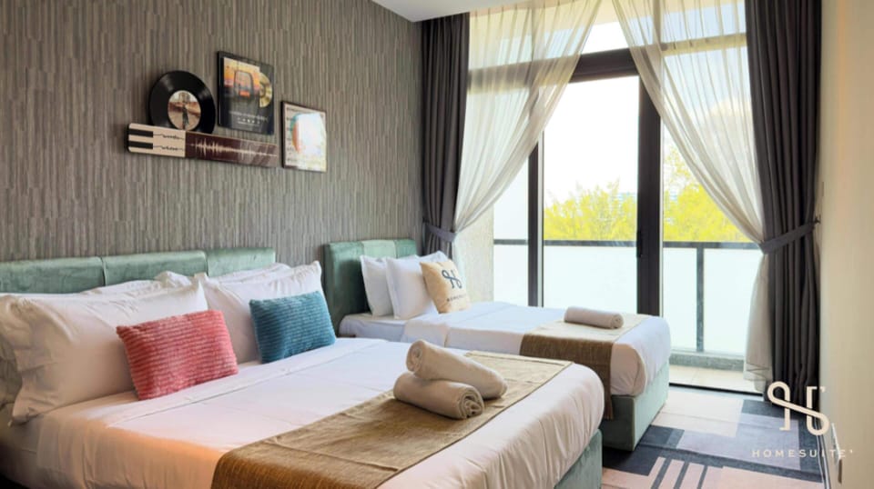 Panoramic Apartment | Individually decorated, individually furnished, desk, laptop workspace