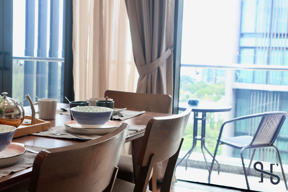 Grand Condo | Living area | 40-inch LED TV with digital channels, TV, Netflix