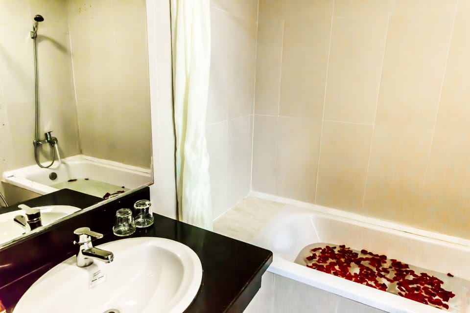 Bathroom shower