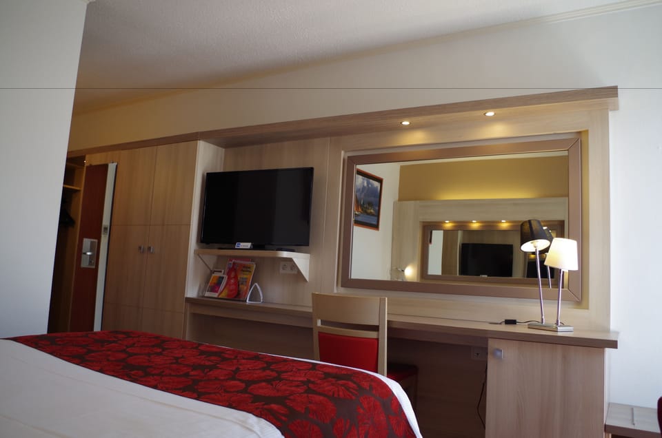 Superior Double Room | Minibar, in-room safe, desk, soundproofing