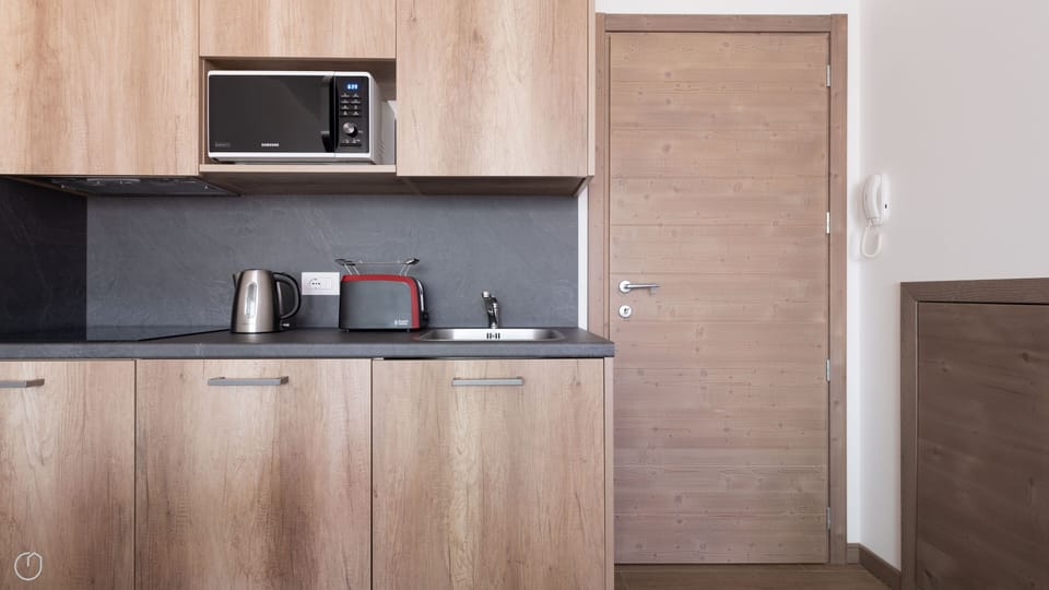 Apartment (1 Bedroom) | Interior