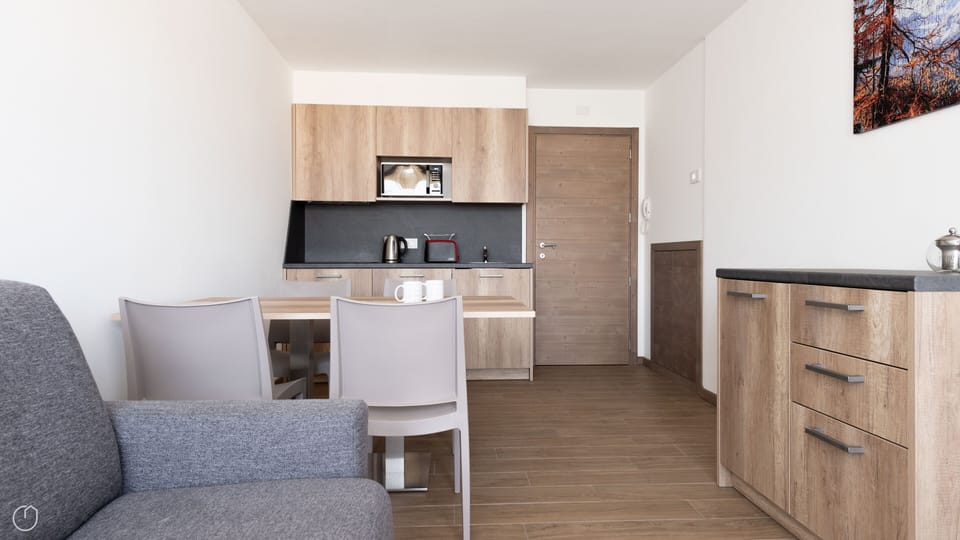 Apartment (1 Bedroom) | Interior