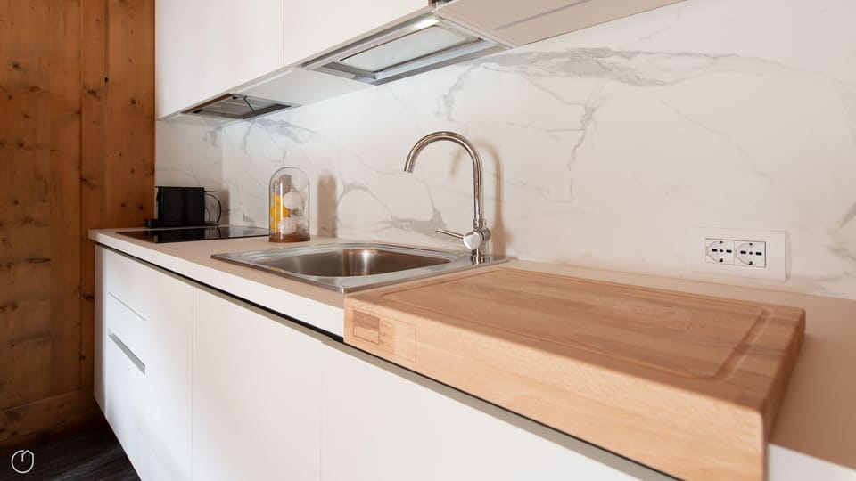 Apartment (1 Bedroom) | Interior