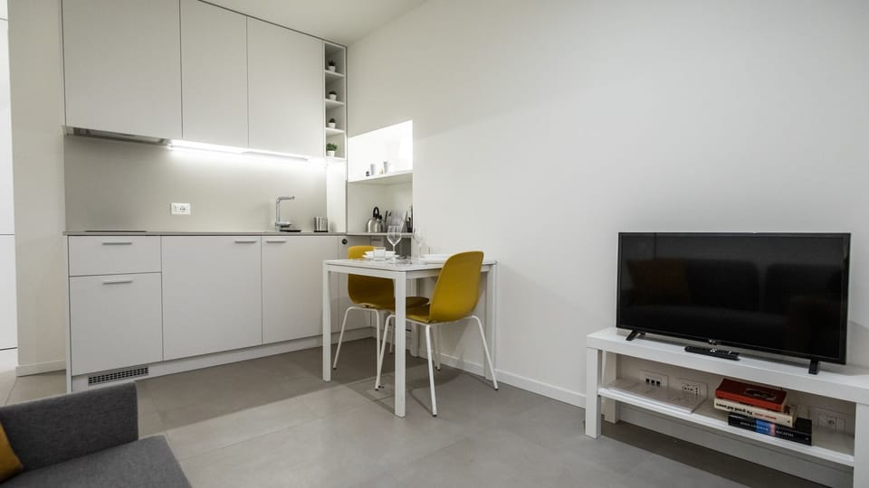 Apartment (0 Bedroom) | Living area