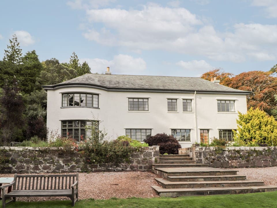 Cottage | Front of property