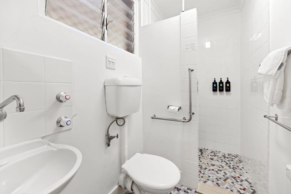 Shower, towels, soap, shampoo