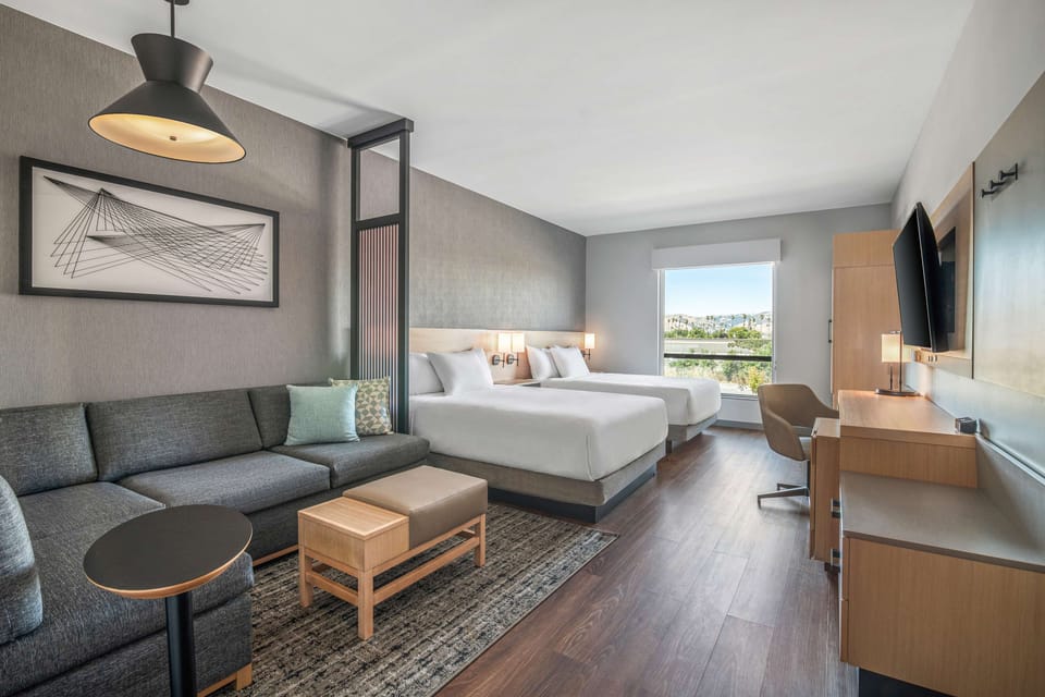 Room (2 Queen with Sofabed, High Floor) | Pillowtop beds, in-room safe, desk, laptop workspace
