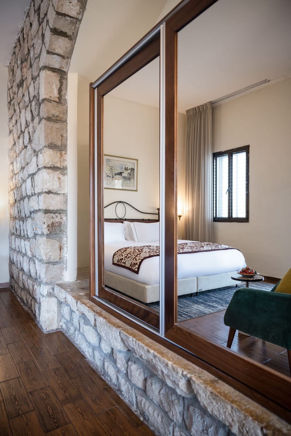 Rimon Lane Room (Authentic Wing) | Minibar, in-room safe, iron/ironing board, cribs/infant beds