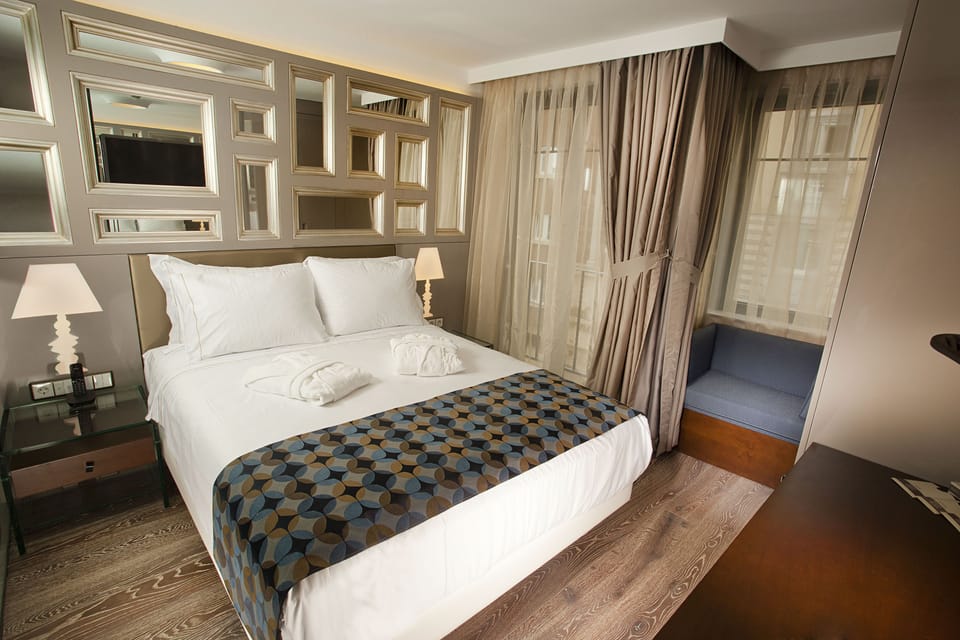 Club Room, Multiple Beds | Premium bedding, memory foam beds, minibar, in-room safe