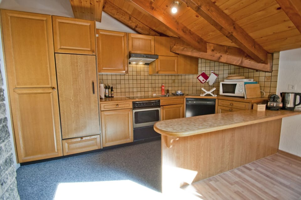Apartment | Private kitchen | Fridge, microwave, oven, stovetop