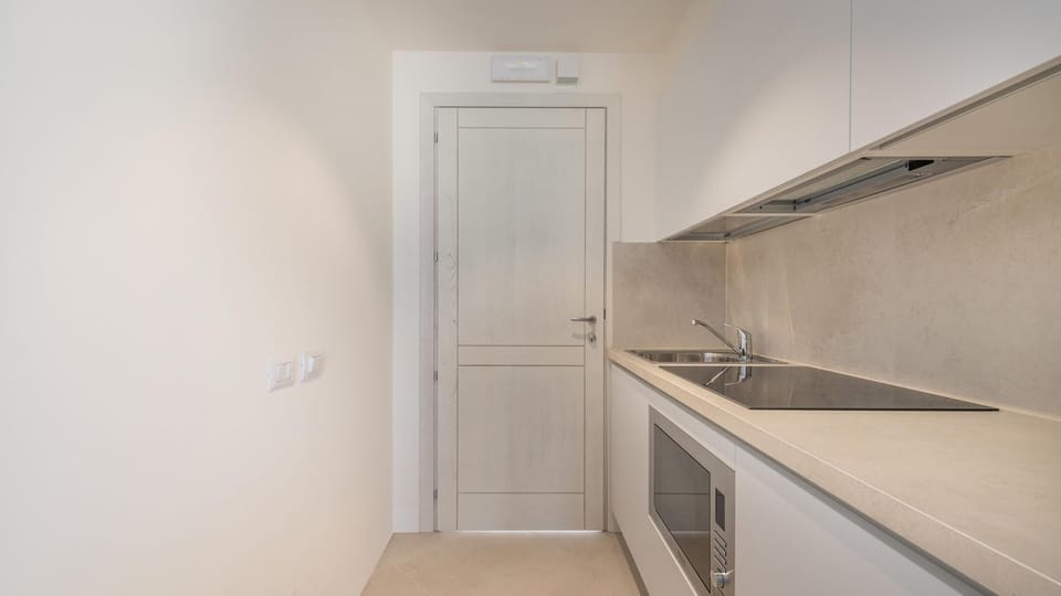House | Iron/ironing board, WiFi