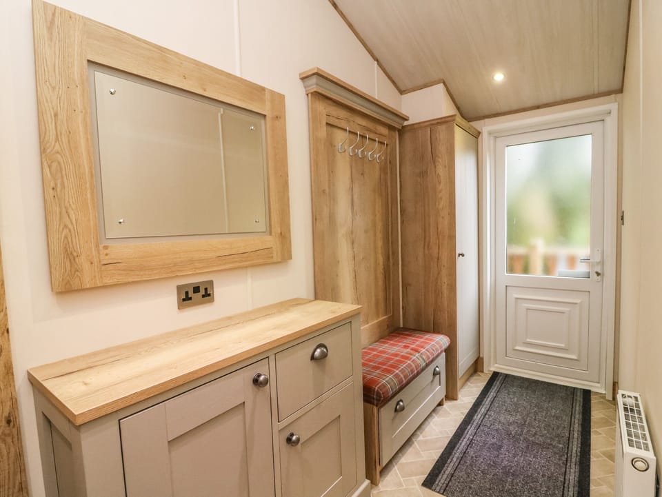 2 bedrooms, individually decorated, individually furnished, free WiFi