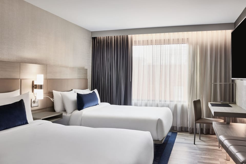 Pillowtop beds, in-room safe, desk, laptop workspace