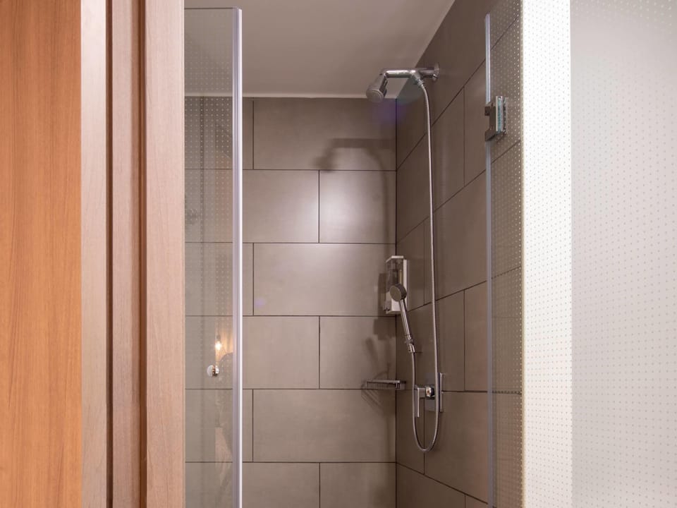 Standard Room, 1 Double Bed | Desk, laptop workspace, blackout drapes, soundproofing