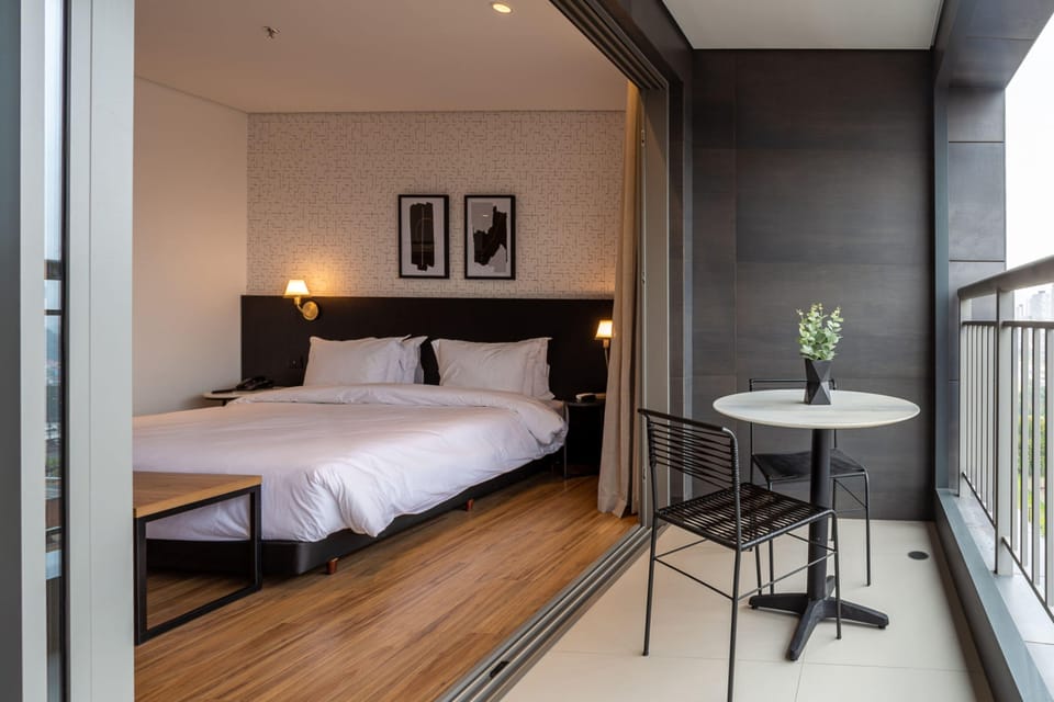 Premium PwD Disability Access - 1 King Bed | Minibar, in-room safe, blackout drapes, free WiFi