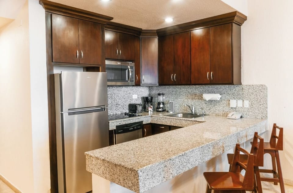 Premium Condo, 2 Bedrooms, Hot Tub, Sea View | Private kitchen | Fridge, microwave, stovetop, coffee/tea maker