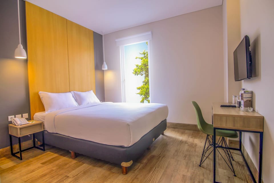 In-room safe, desk, free WiFi, bed sheets