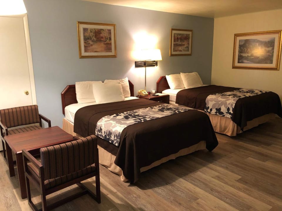 Desk, blackout drapes, iron/ironing board, free WiFi