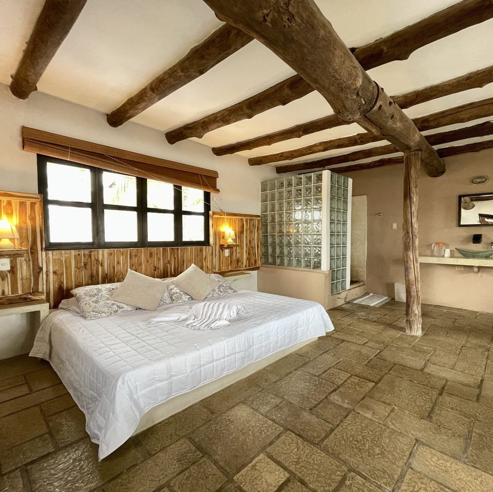 Junior Room, 1 King Bed, Balcony, Ocean View | WiFi (free), bed sheets