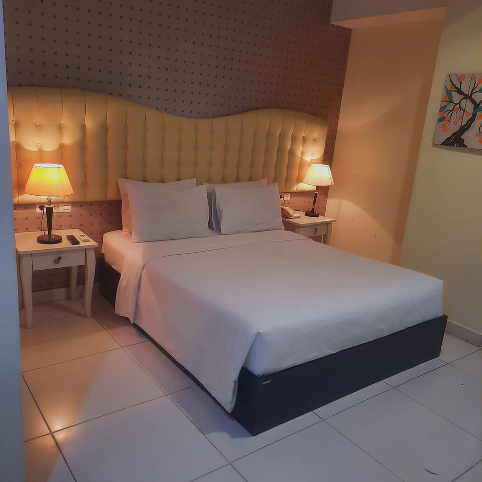 Deluxe Double or Twin Room | WiFi (free), bed sheets