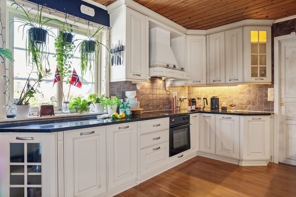 Shared fridge, microwave
