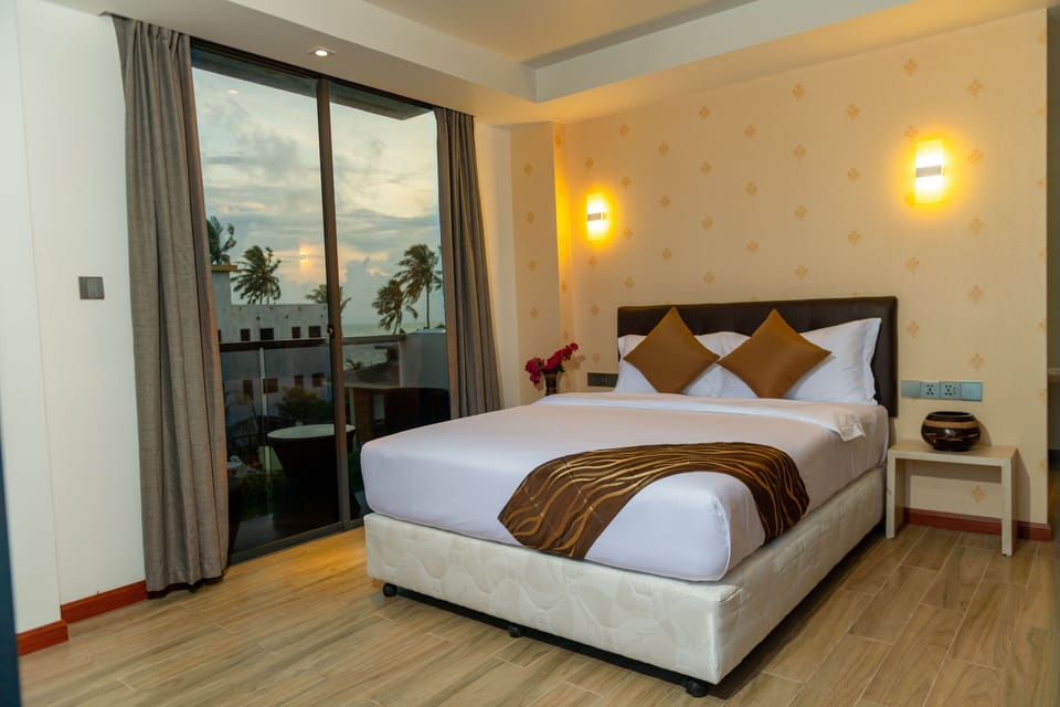 Deluxe Double Room | Down comforters, memory foam beds, minibar, in-room safe