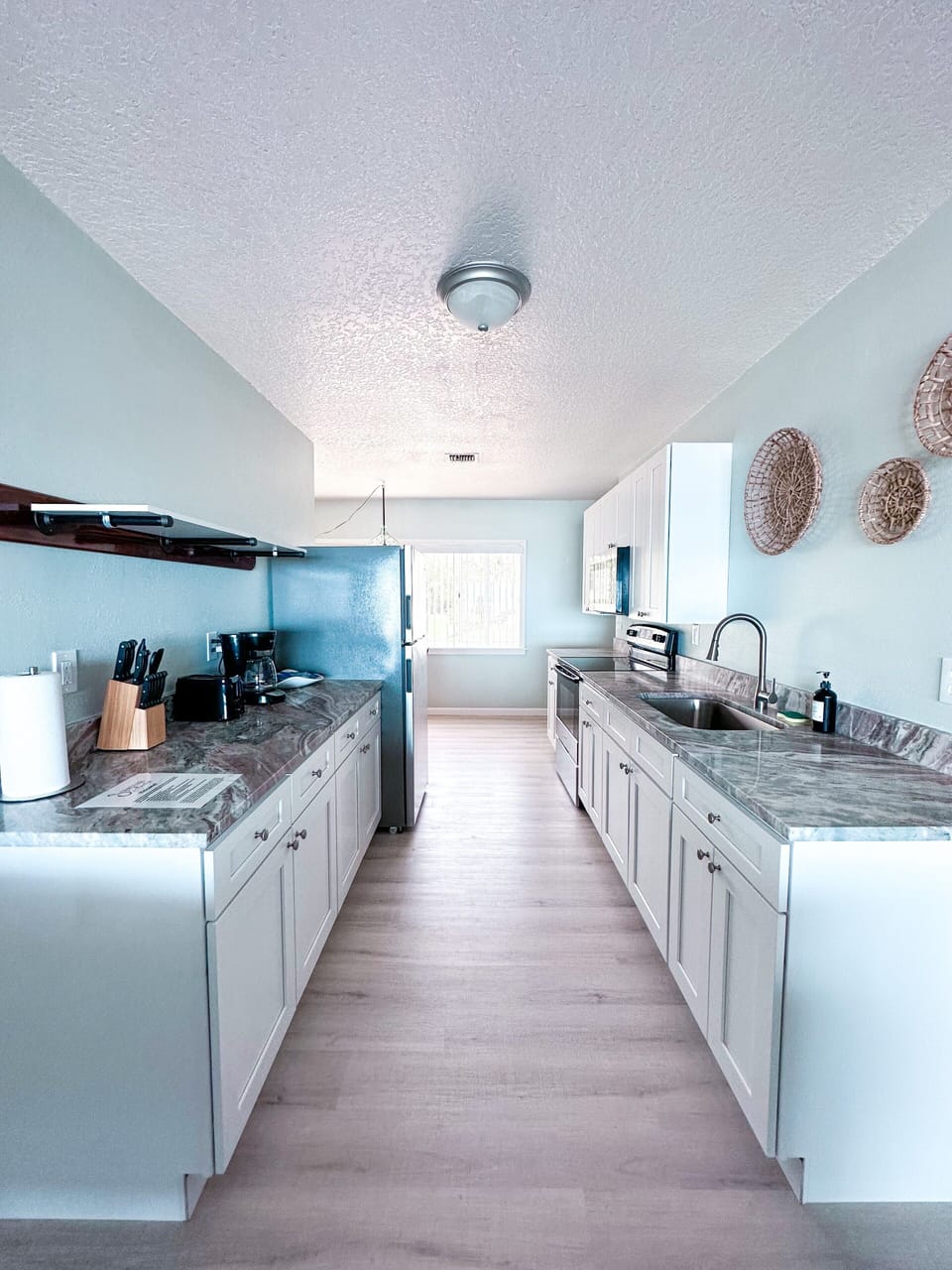 Townhome | Private kitchen | Full-size fridge, microwave, oven, stovetop