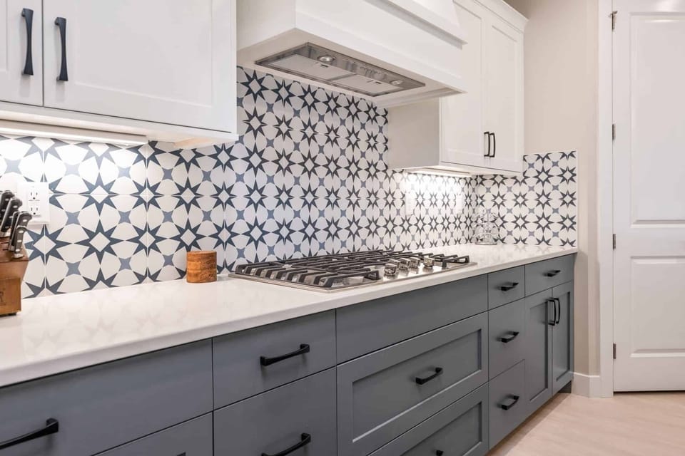 Townhome, 4 Bedrooms | Private kitchen | Fridge, oven, coffee/tea maker, toaster