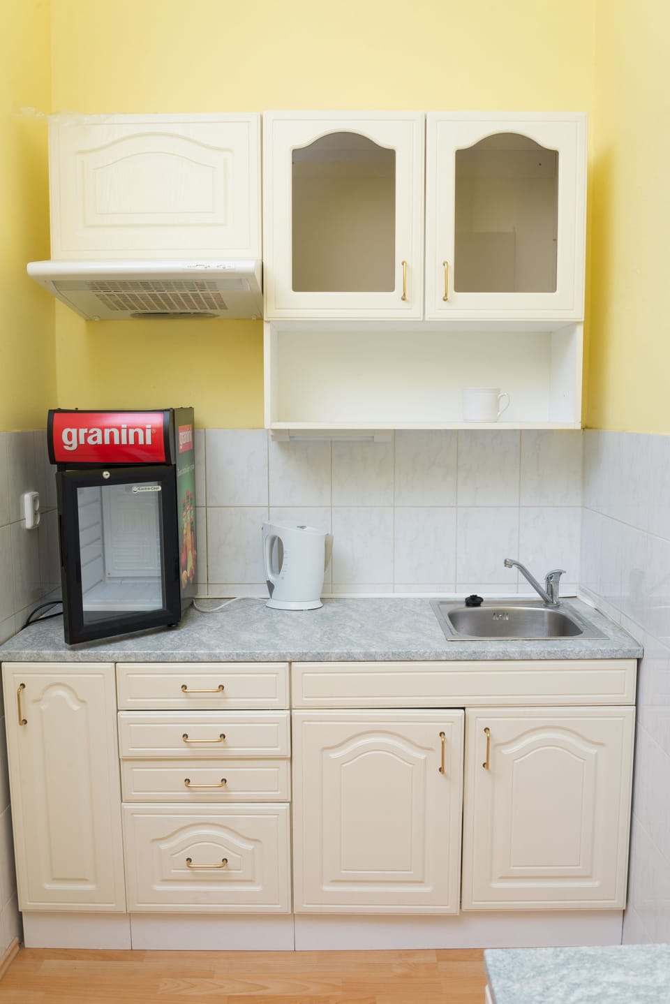 Studio Room, Private Bathroom (4people) | Iron/ironing board, free WiFi, bed sheets