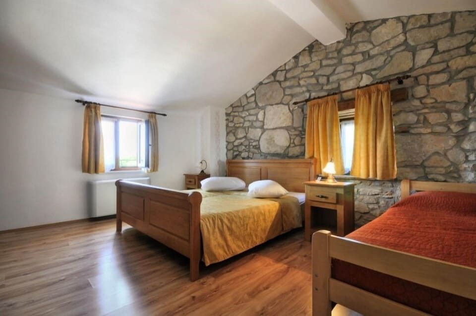 Family Triple Room | Free WiFi, bed sheets