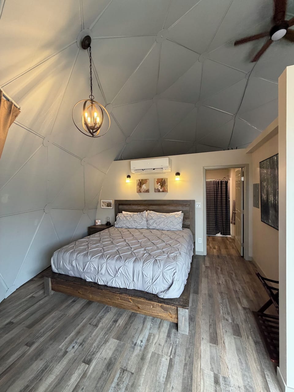 King Luxury Dome 15 | Individually decorated, individually furnished, free WiFi, bed sheets
