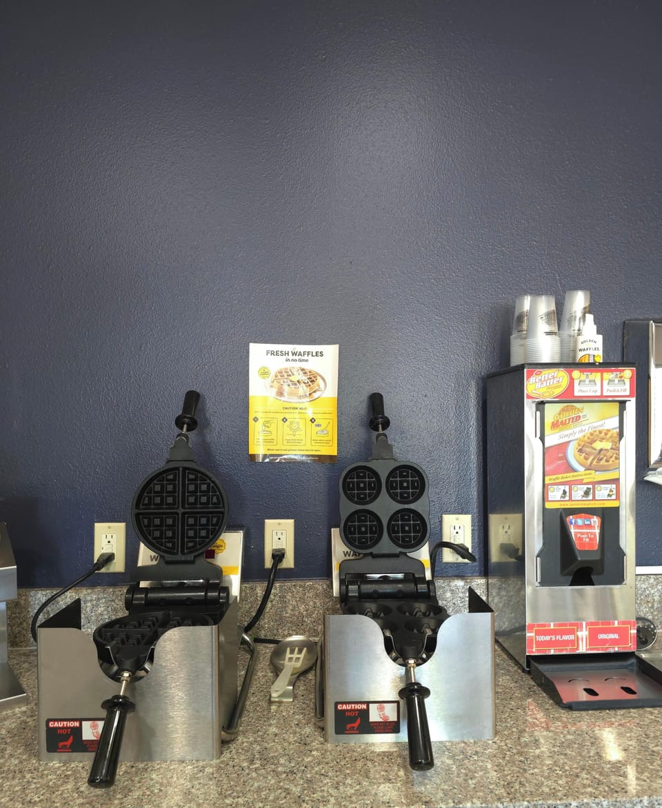 Free daily continental breakfast