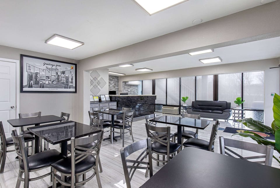 Free daily on-the-go breakfast