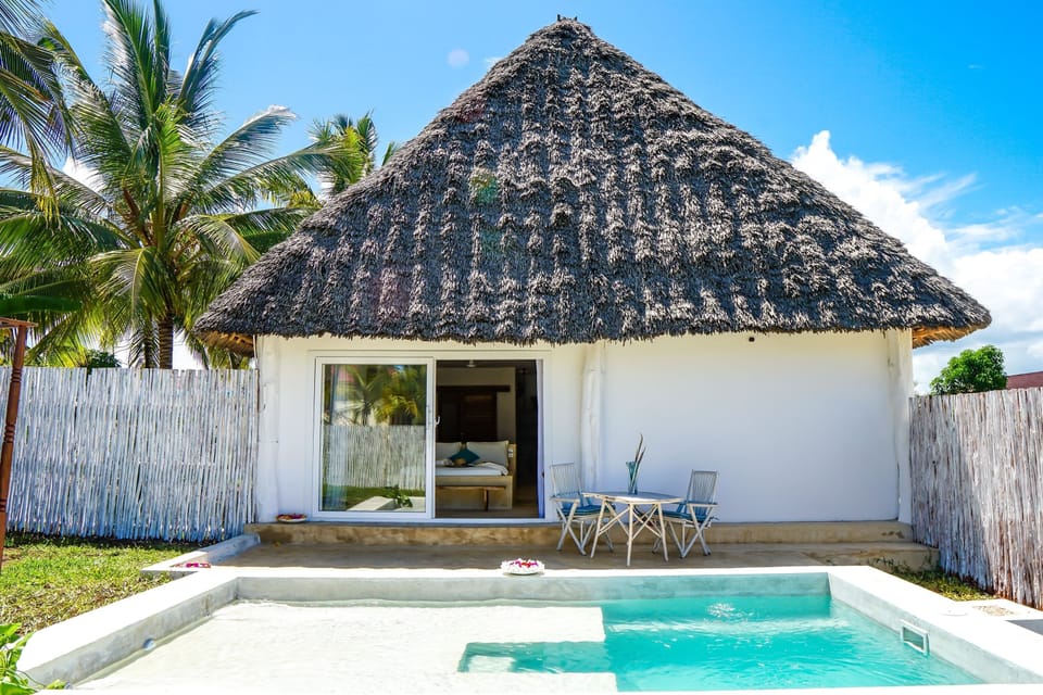 Private pool