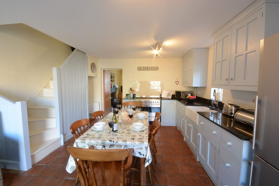 Fridge, dishwasher, cookware/dishes/utensils