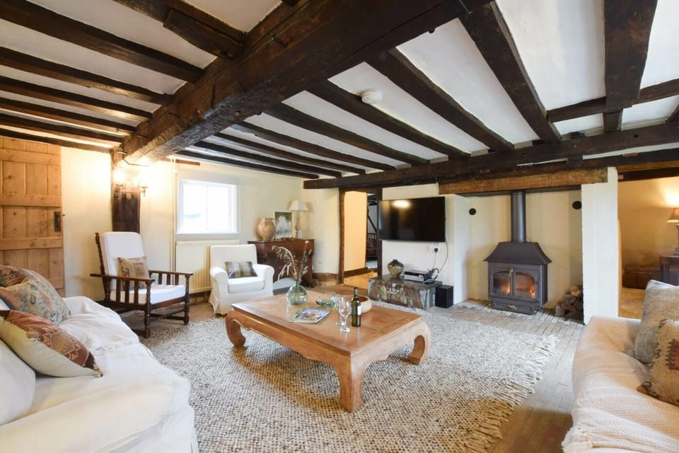 Cottage | Interior