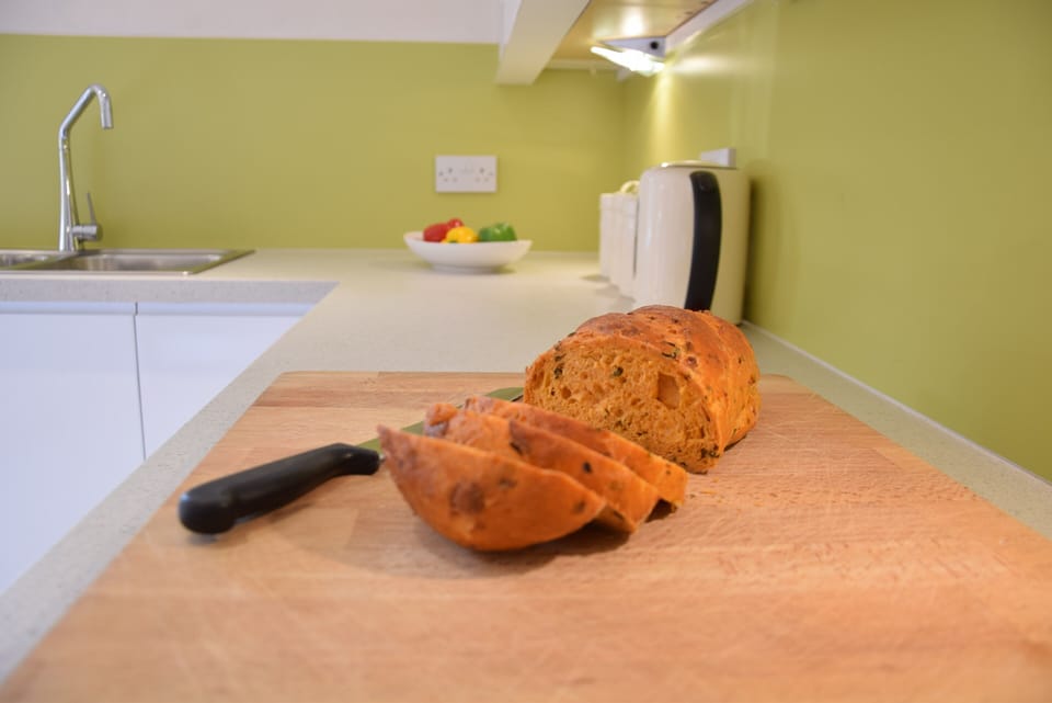 Fridge, cookware/dishes/utensils