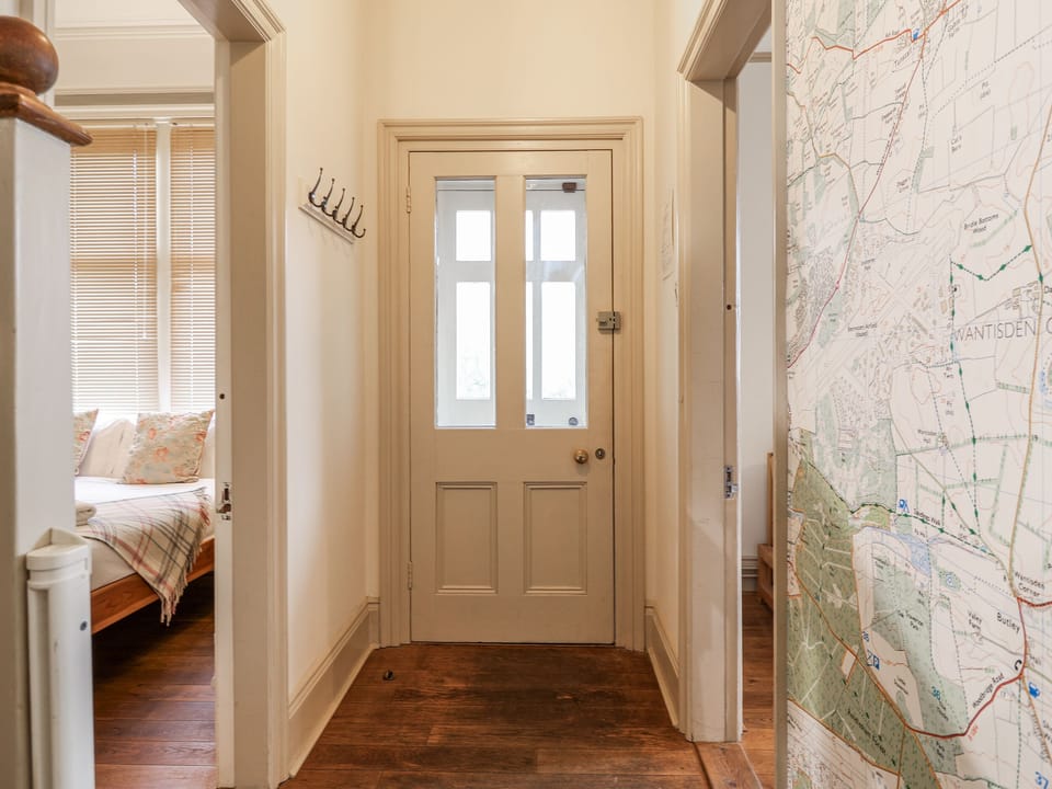 Cottage | Interior