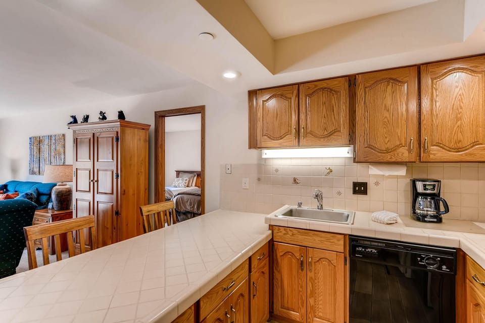 Condo, 1 King Bed with Sofa bed (Westwind 206 2BD 2BA Gold Condo in Li) | Private kitchen
