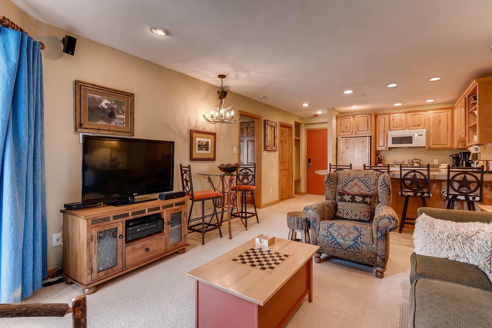 Condo, 1 King Bed (Westwind 202 2BD 2BA Platinum Condo i) | Living room | TV