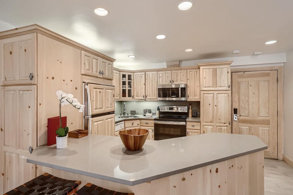 Condo, 1 King Bed with Sofa bed (Westwind 307 2BD 2BA Platinum Condo i) | Private kitchen