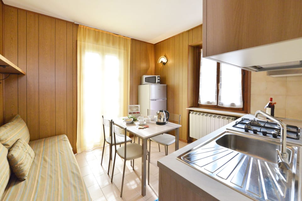 Apartment, 1 Bedroom (3 people) | In-room safe, iron/ironing board (on request), WiFi (free)