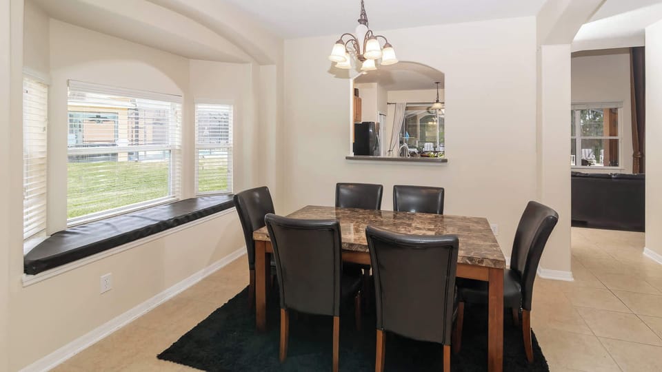 House, Multiple Beds, Pool Access, Pool View (The Ohana house) | Dining