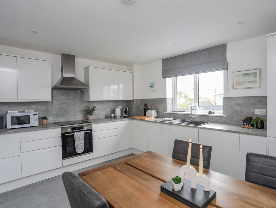 Fridge, dishwasher, electric kettle, toaster
