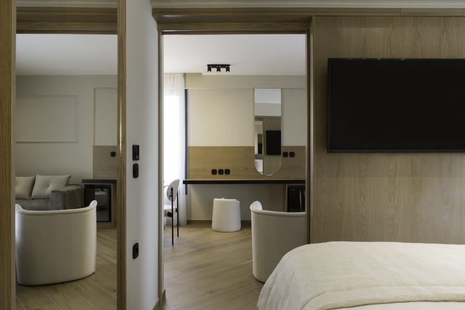 Deluxe Suite, Sea View | Egyptian cotton sheets, premium bedding, down comforters, pillowtop beds