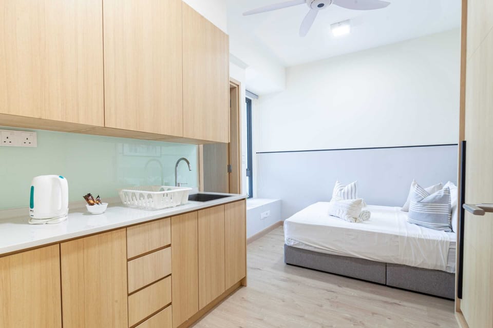 Premium Apartment, 2 Bedrooms | Bathroom | Free toiletries, hair dryer, bidet, towels